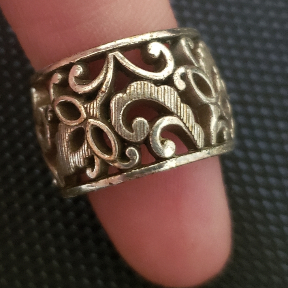 Brigthon Ring - Picture 2 of 2